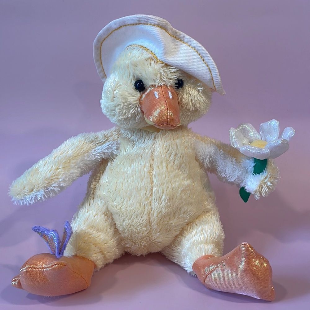 Commonwealth Toys Duck holding Flower w Butterfly & White Hat Excellent Used Co…